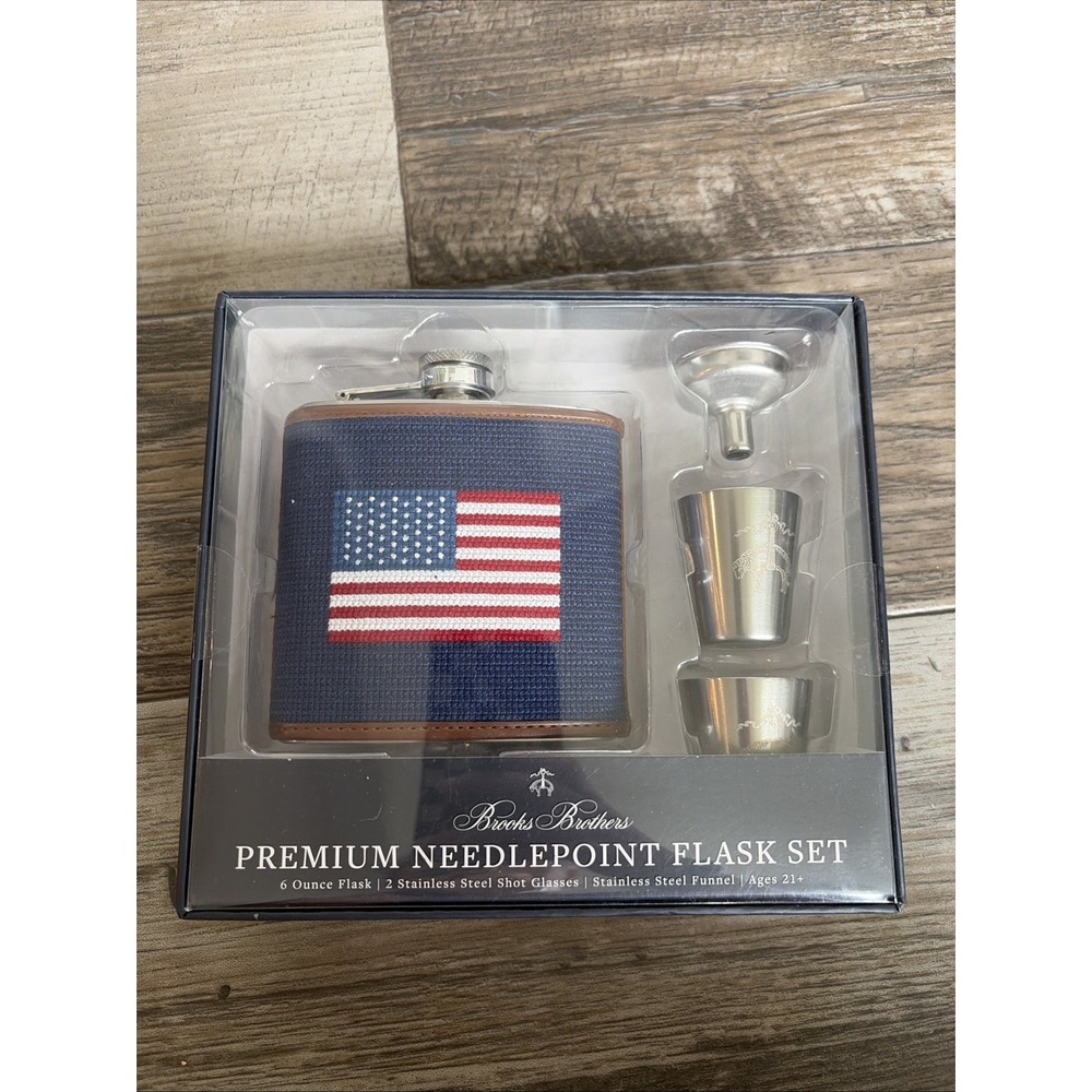 Brooks Brothers NeedlePoint American Flag 6 oz Hip Flask Set Shot Glasses Funnel
